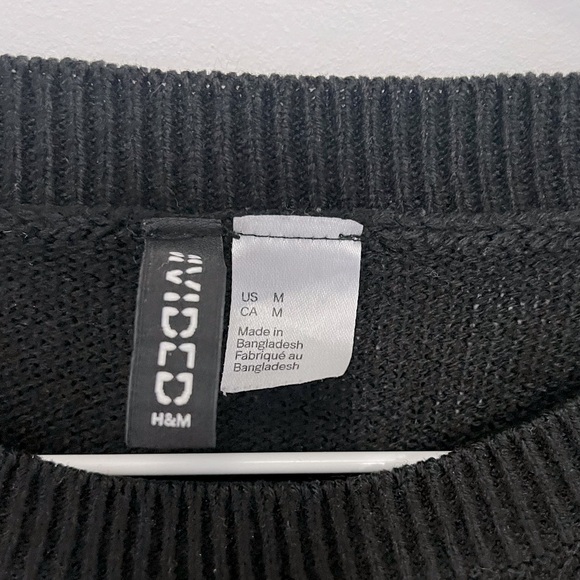 Divided black crop sweater - Picture 3 of 3